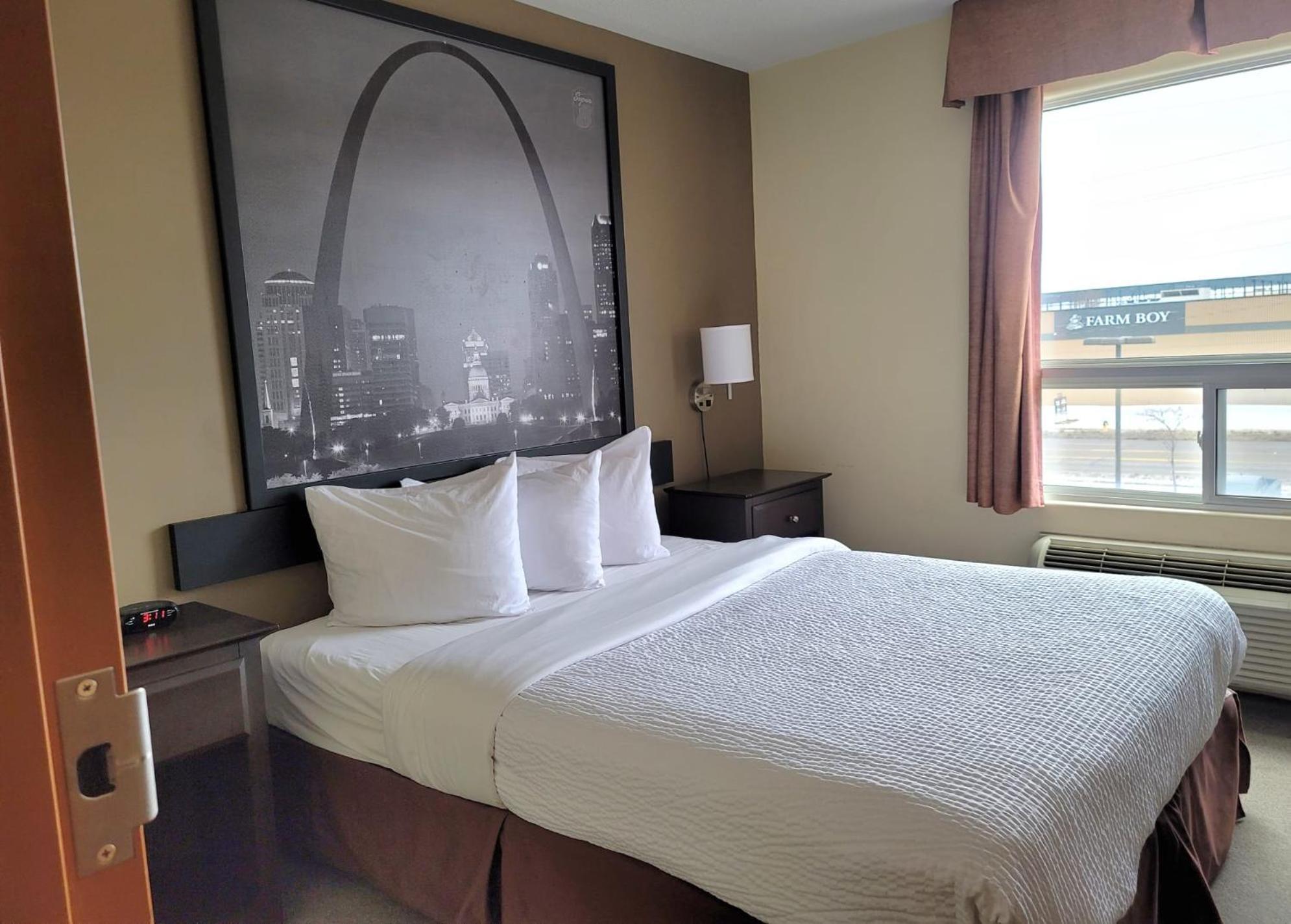 Super 8 By Wyndham Barrie South Hotel Ngoại thất bức ảnh