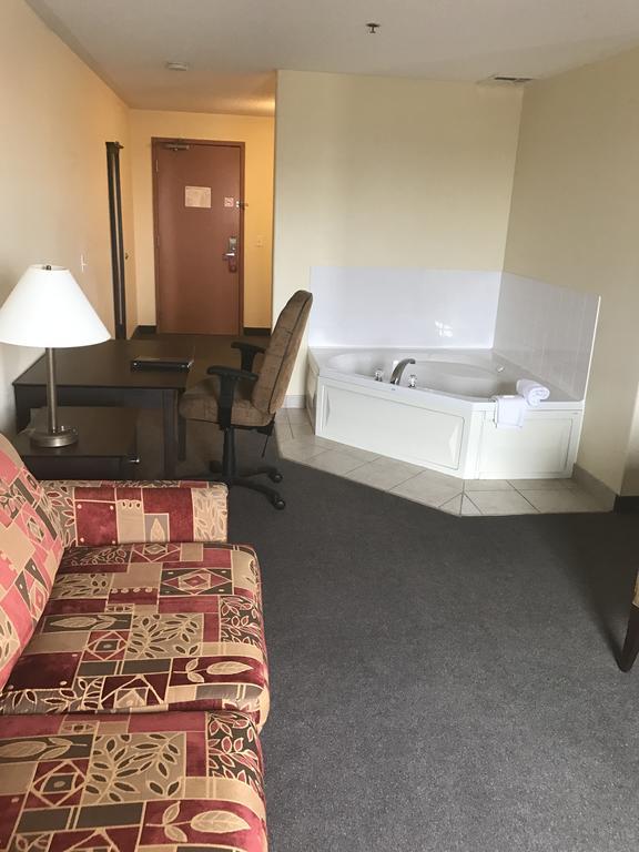 Super 8 By Wyndham Barrie South Hotel Ngoại thất bức ảnh